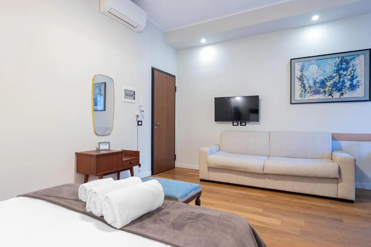 Milan Retreats Cadorna Duomo Apartment 0*,  Italy