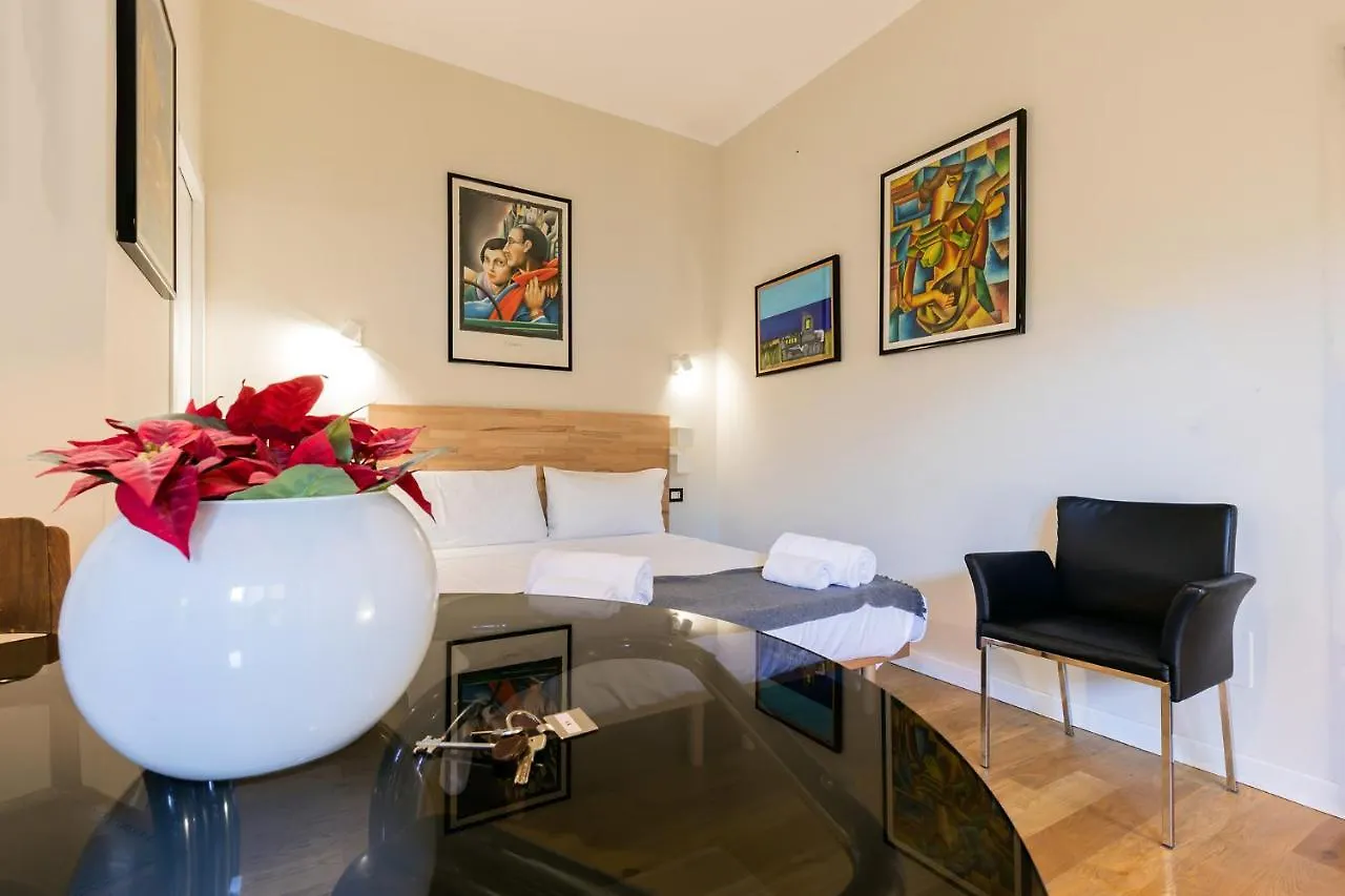 Milan Retreats Cadorna Duomo Apartment Italy